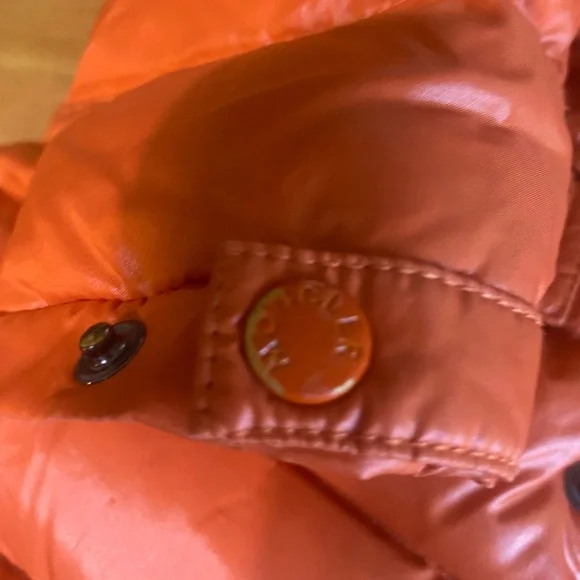 Moncler Puffer Coat with coyote Fur Trim - Picture 7 of 14